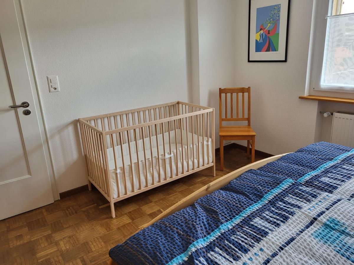 Les Petits Rosiers Apartment Tramelan Екстериор снимка